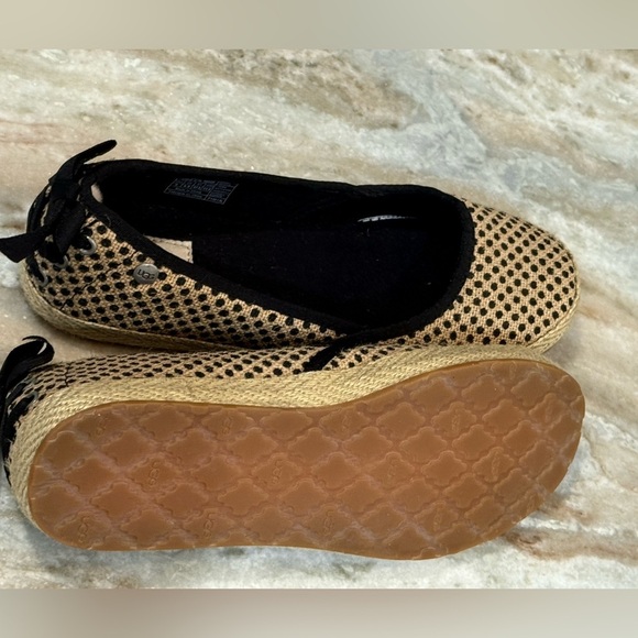 Women’s UGG Indah polka dot burlap genuine sheepskin flats- Size 6 - Picture 7 of 8